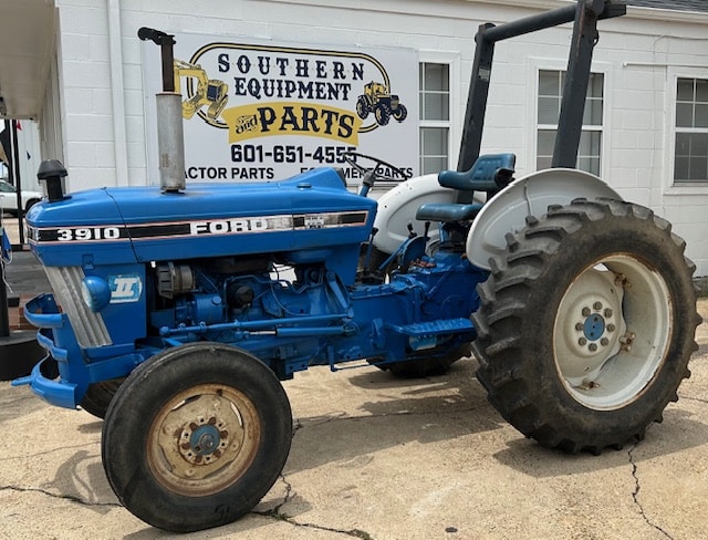 Farm equipment sales, parts and service by Southern Equipment & Parts in Laurel, MS.